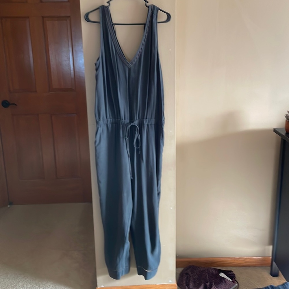 Cloth and stone (Anthropologie) jumpsuit